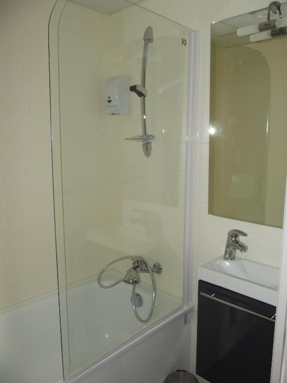 Le Minotel Vitré Habitación foto