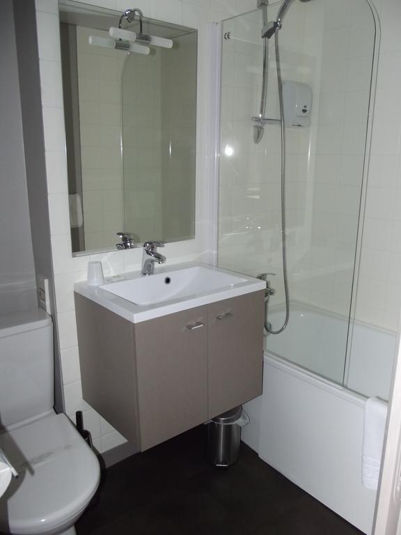 Le Minotel Vitré Habitación foto