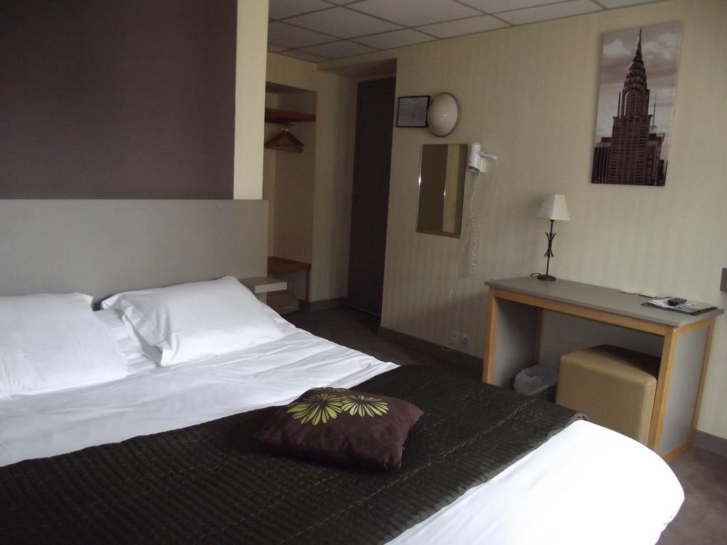 Le Minotel Vitré Habitación foto